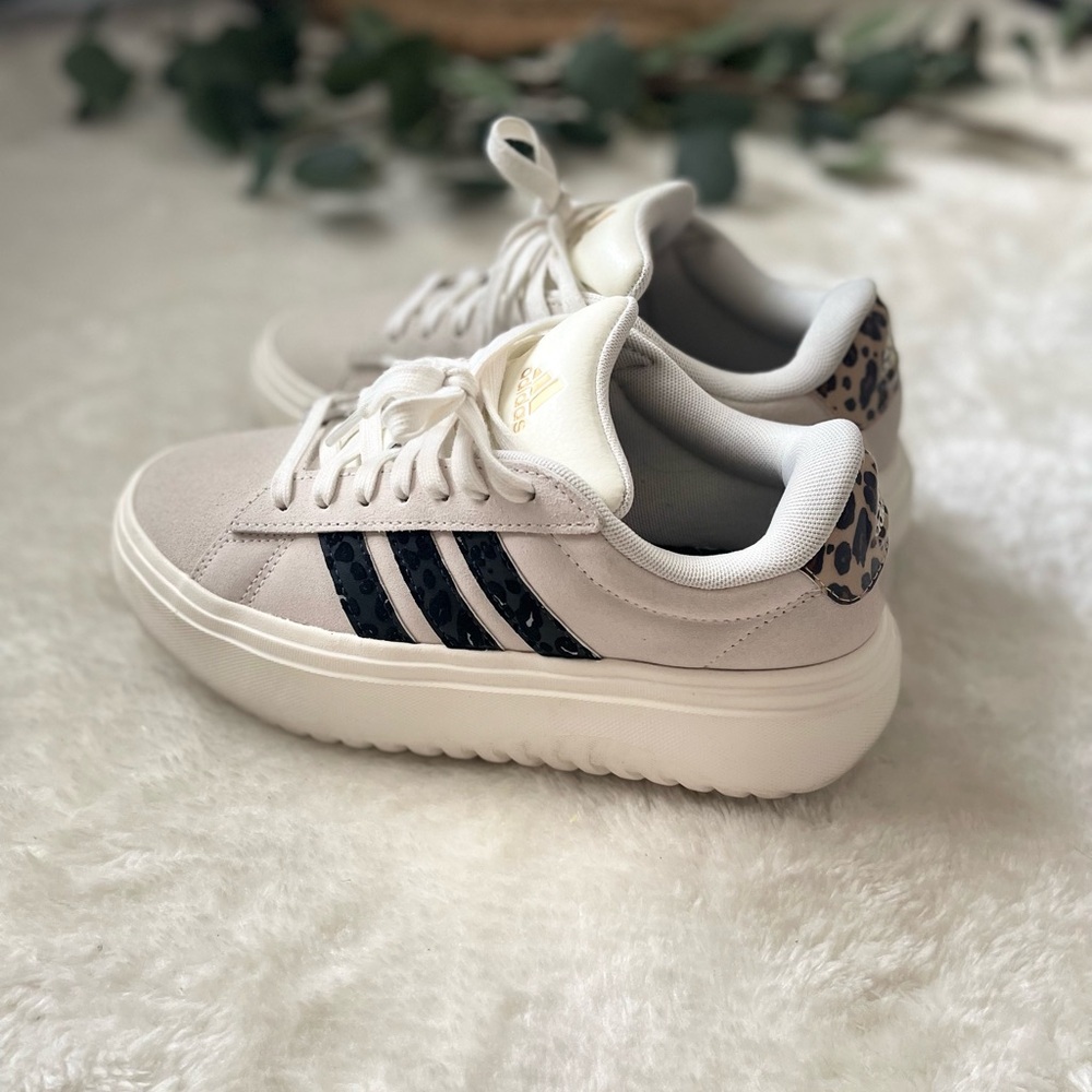 Cream& Black adidas Grey/white Sportswear Grand Court Platform Trainers